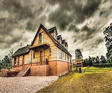 Big Bear Lodge Melverley Екстер'єр фото