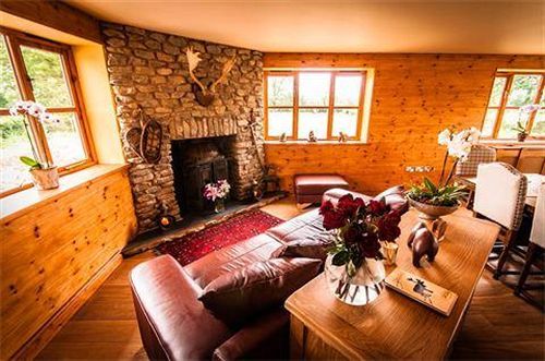 Big Bear Lodge Melverley Екстер'єр фото